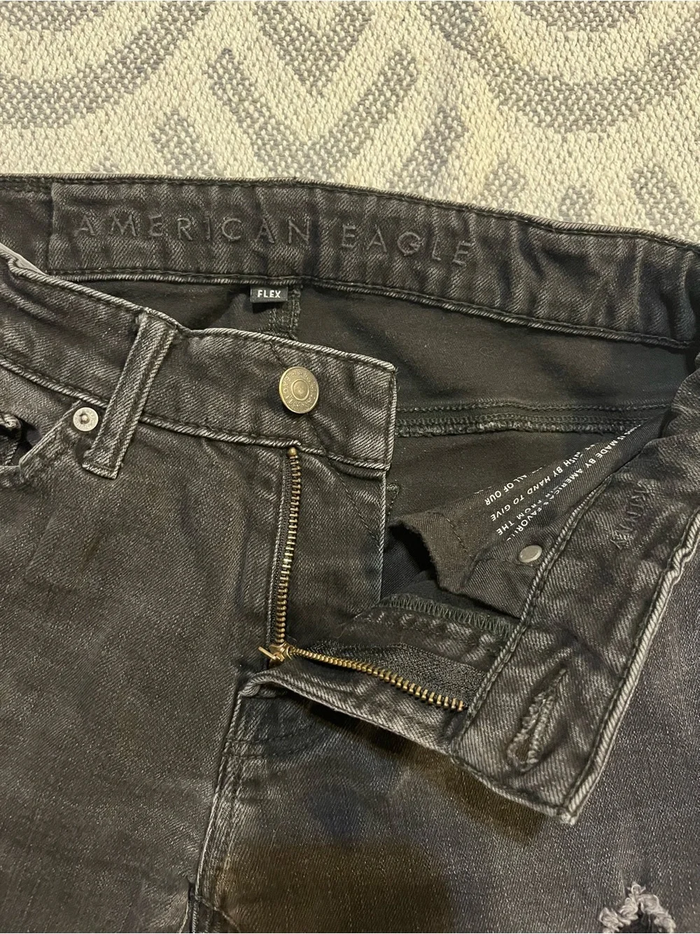 AMERICAN EAGLE Flex Men’s Distressed Skinny Fit Black Denim Jeans 29